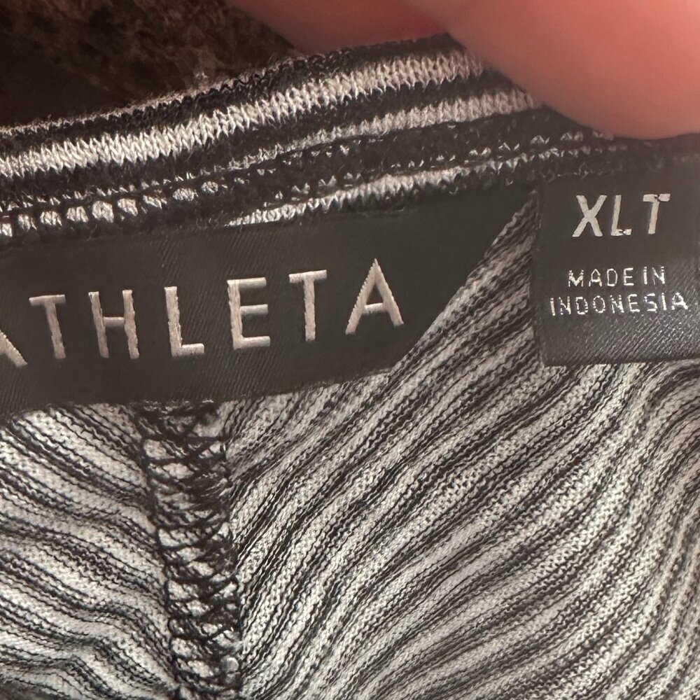 Athleta Breezy Stripe Muscle Tank Stripe Black White XLT - Picture 4 of 6